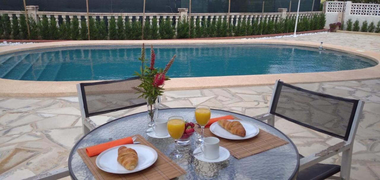 Villa Alhambra - Dale A Tu Familia Las Vacaciones Y El Descanso Que Se Merecen كاليبي المظهر الخارجي الصورة
